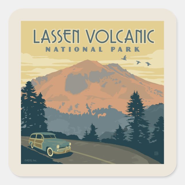 Lassen-Volcanic-Nationalpark | Straßenfahrt Quadratischer Aufkleber (Vorderseite)