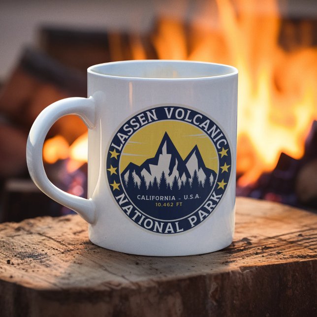 Lassen Volcanic Peak Landscape Kaffeetasse (Von Creator hochgeladen)