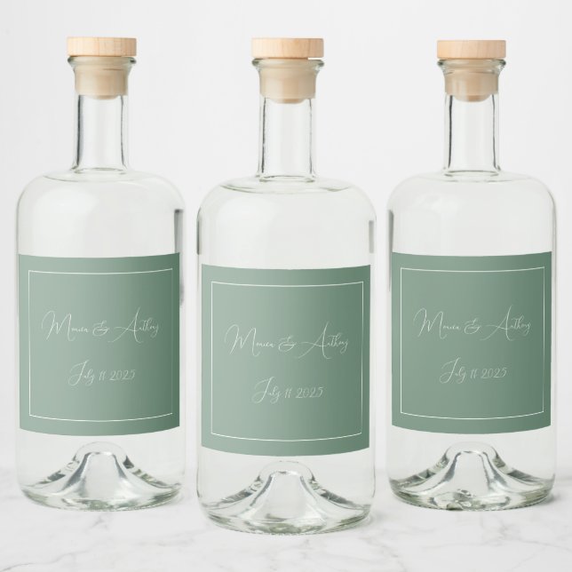 Lässig Sage Green Einfaches Skript Minimalistische Alkoholflaschenetikett (Flaschen)