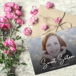 Lässiges Script White 4 Foto Sweet 16 Geburtstag Einladung<br><div class="desc">Lässiges Script White 4 Foto Sweet 16 Birthday Party Einladung - Eine klassische Einladung mit 4 Fotos des Geburtstagsmädchens. Auf der Vorderseite der Einladung befindet sich ein volles Foto mit weißem Skriptüberlagerungen und Namen. Auf der Rückseite der Einladung befinden sich 3 wunderschöne Fotos mit allen Details Ihres Party. Was für...</div>