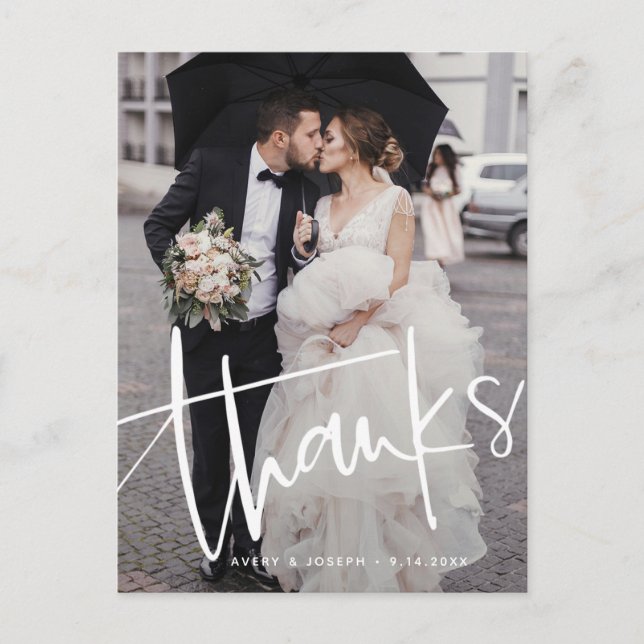 Lässiges Skript Overlay Zwei-Foto Hochzeit Danke Postkarte (Vorderseite)