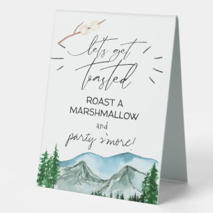Lasst uns das Marshmallow-Schild "Toasted S" überr Tischaufsteller