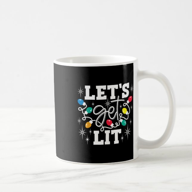 Lasst uns die Weihnachtsbeleuchtung in der Weihnac Kaffeetasse (Rechts)