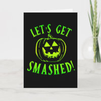 Lasst uns ein gestricheltes grünes KürbisHalloween