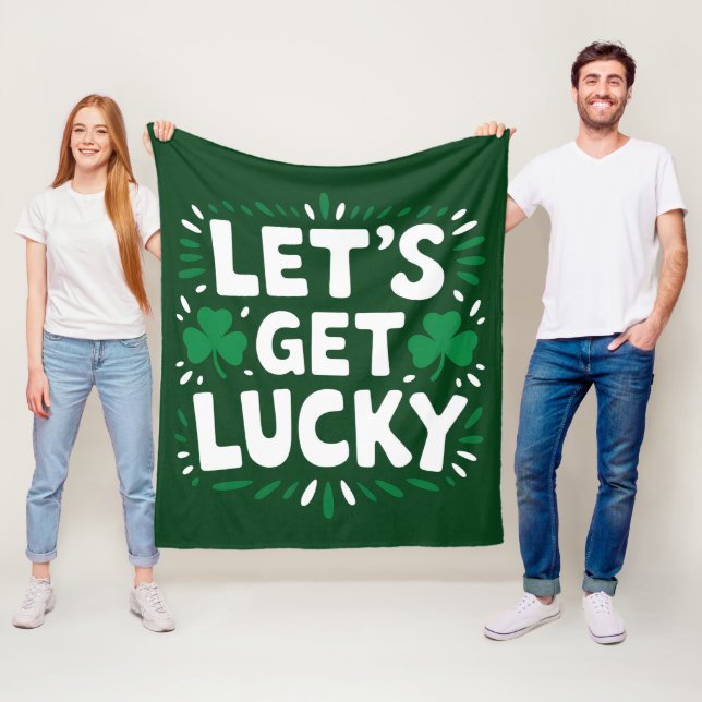 Lasst uns Glück Kleeblatt Funny St Patrick's Day h Fleecedecke (Beispiel)