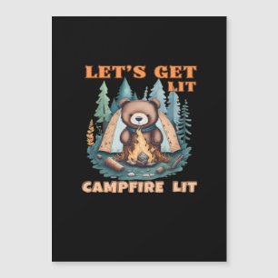 Lasst uns hingehen. Campfire Lit. Zelt Camping Cla Magnetkarte