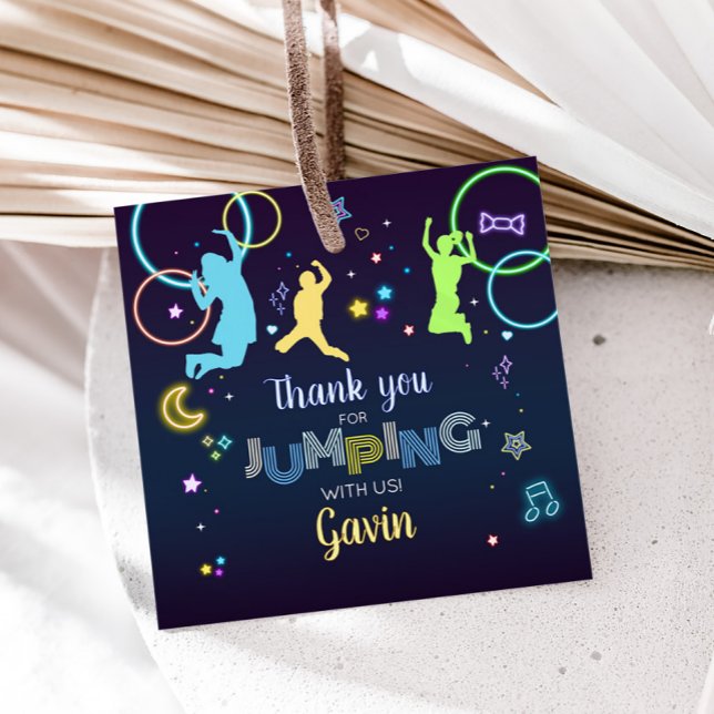 Lasst uns "Jump & Glow Trampolin" Geburtstagsparty Geschenkanhänger (Let's Jump and Glow Birthday Party Square Favor Tags)