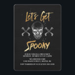 Lasst uns unbesonnen werden | Halloween-Party-Einl Einladung<br><div class="desc">Laden Sie Ihre Freunde und Familie zu einem lustigen Halloween-Party ein. Das "Let's Get Spooky"-Halloween-Party lädt mit einem schwarzen Chalkboard-Hintergrund,  Imitaten mit Goldfolientext,  Skull- und Crossbones-Grafiken und Ihrem benutzerdefinierten Text ein.</div>