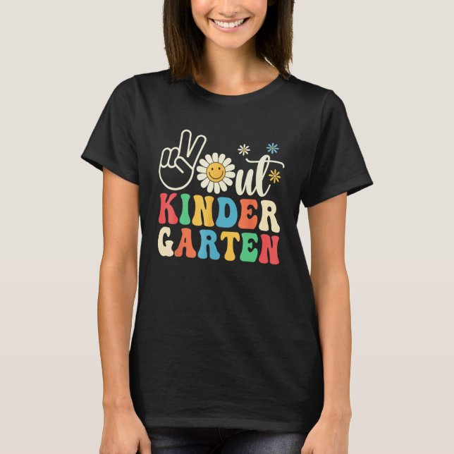 Last Day of School Peace Out Kindergarten Groovy T T-Shirt (Vorderseite)