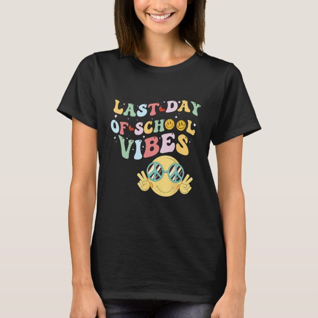 last day of summer vibes, groovy summer, funny tea T-Shirt (Vorderseite)