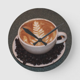 Latte Art und Coffee Bohnen Runde Wanduhr