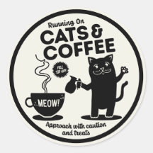 Laufend auf Katzen und Kaffee