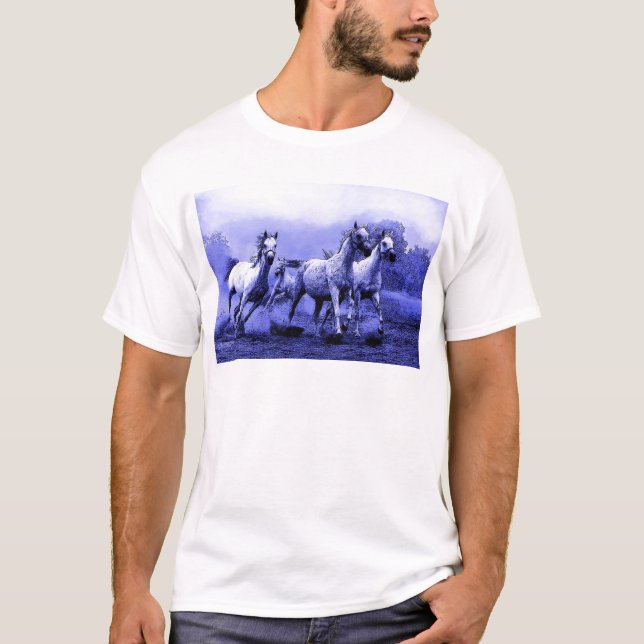 Laufende Pferde und blauer Mondlicht T-Shirt (Vorderseite)