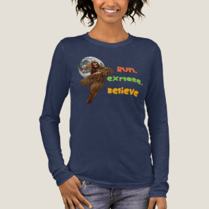 Laufender Sasquatch Abenteuer Glaubensdesign Tri-Blend Shirt