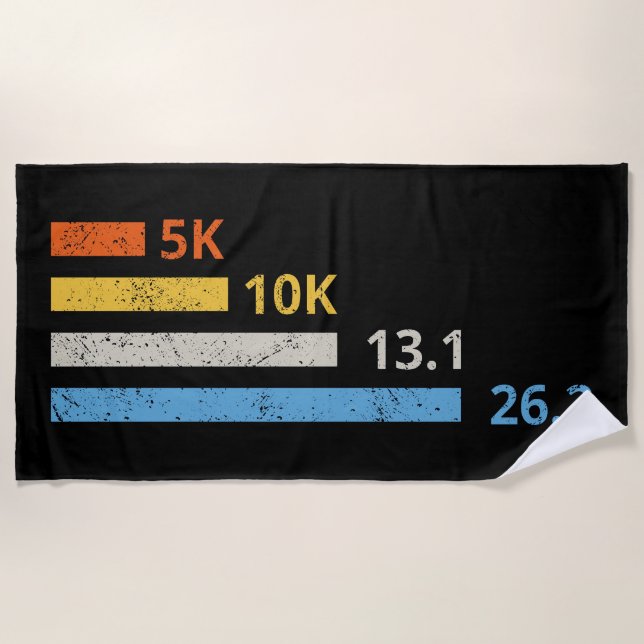 Laufstrecken I - 5K 10K 13,1 26,2 Marathonläufer Strandtuch (Vorderseite)