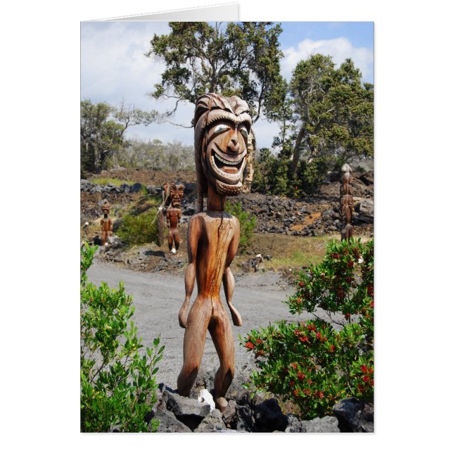 Laughing Hawaiian Ki'i Sculpture (Devant)