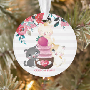 Launige Blumen-Cartoon-Katzen-Erdbeer-Cupcake Ornament