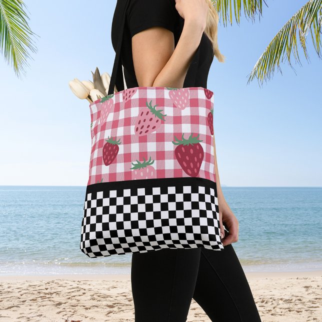 Launige Erdbeeren und Schachbrettmuster  Tasche (Von Creator hochgeladen)
