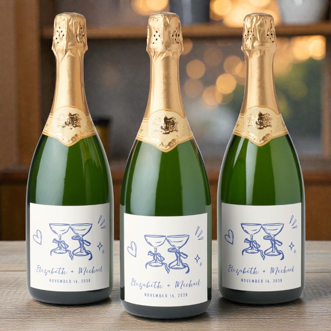 Launische Handschriftliche Blaue Hochzeitscreme (Whimsical Hand Drawn Blue Cream Wedding Sparkling Wine Label)