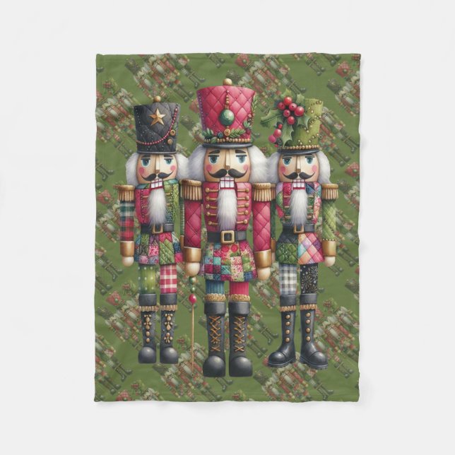 Launisches Patchwork-Weihnachts-Nussknacker-Trio Fleecedecke (Vorderseite)