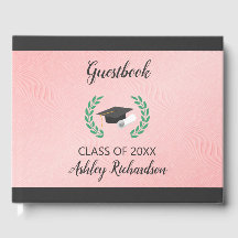 Laurel und schwarze Cap