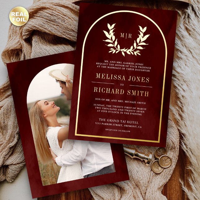 Laurel Wreath Verlasst Burgundy Red Wedding Gold Folieneinladung (Von Creator hochgeladen)