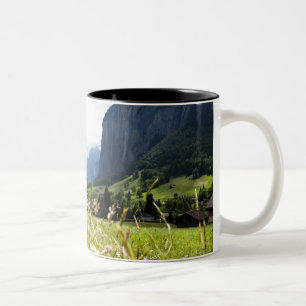 Lauterbrunnen, die Schweiz Zweifarbige Tasse