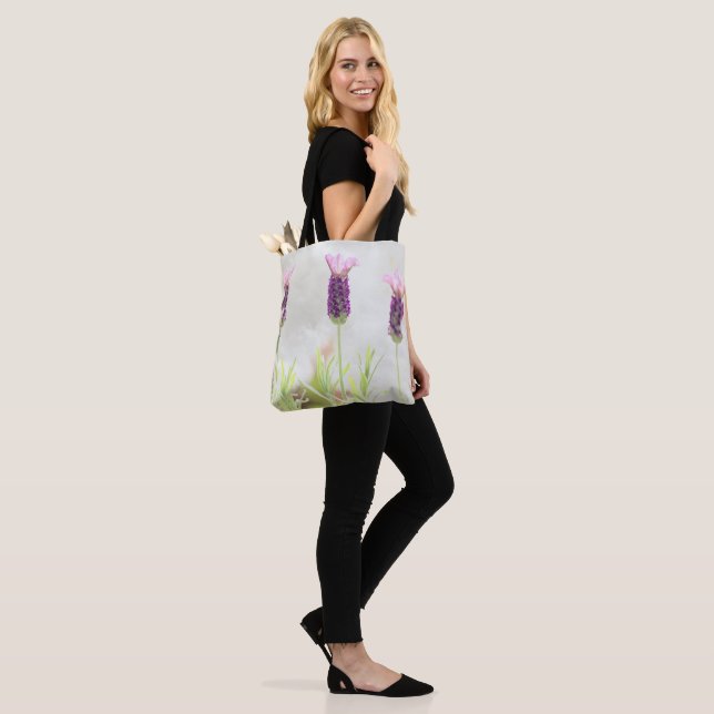 Lavendel-Blume Tasche (Am Model)