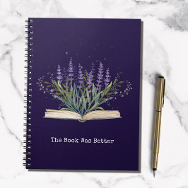 Lavendel-Blume wächst aus dem Buchlesekonzept Notizblock