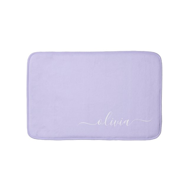 Lavendel Lila Modern Script Girly Monogram Name Badematte (Vorderseite)