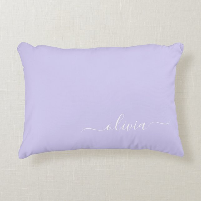 Lavendel Lila Modern Script Girly Monogram Name Dekokissen (Vorderseite)