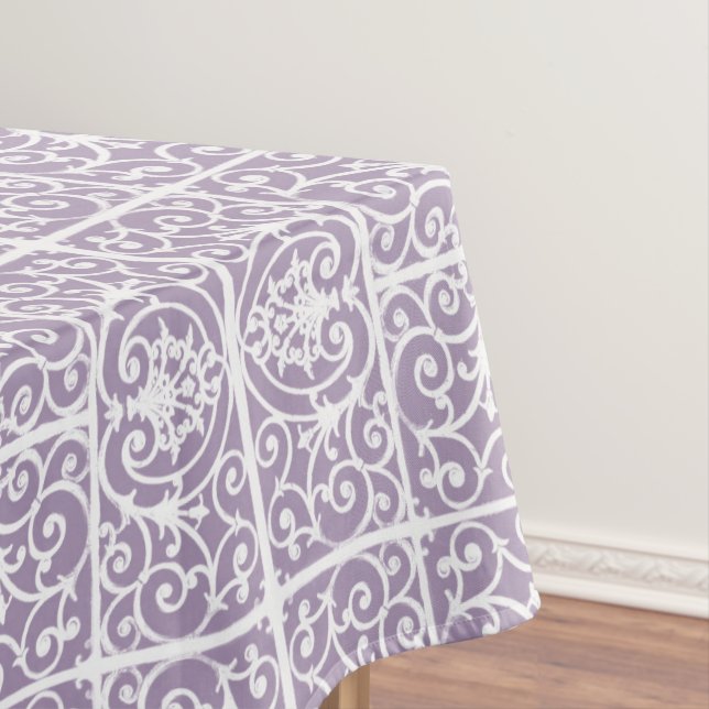 Lavendel-Scrollwork-Muster Tischdecke (Beispiel)