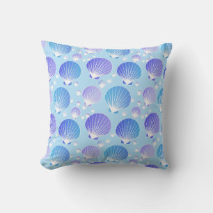 Lavendel und blaue Muscheln in blass blau Kissen