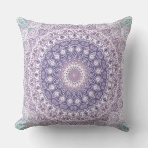 Lavendel- und Flieder-Mandala-Muster Kissen