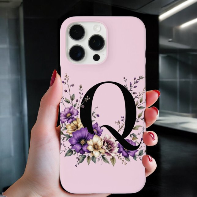 Lavendelblüte: Mit Monogramm erste "Q" iPhone 16 Pro Max Hülle (Von Creator hochgeladen)