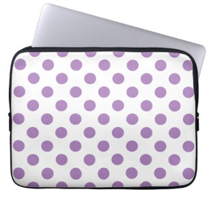 Lavendelpolka-Punkte auf weiß Laptopschutzhülle