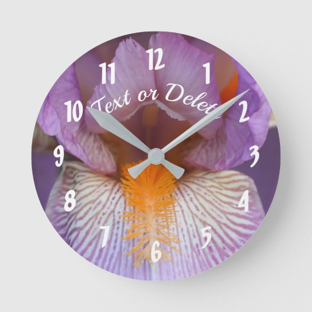 Lavender Bearded Iris Flower Petals Personalized  Runde Wanduhr (Vorderseite)