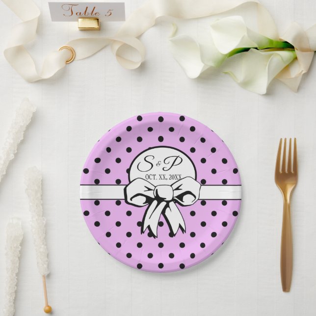 Lavender Black Polka Dot White Bow Personalisiert Pappteller (Hochzeit)