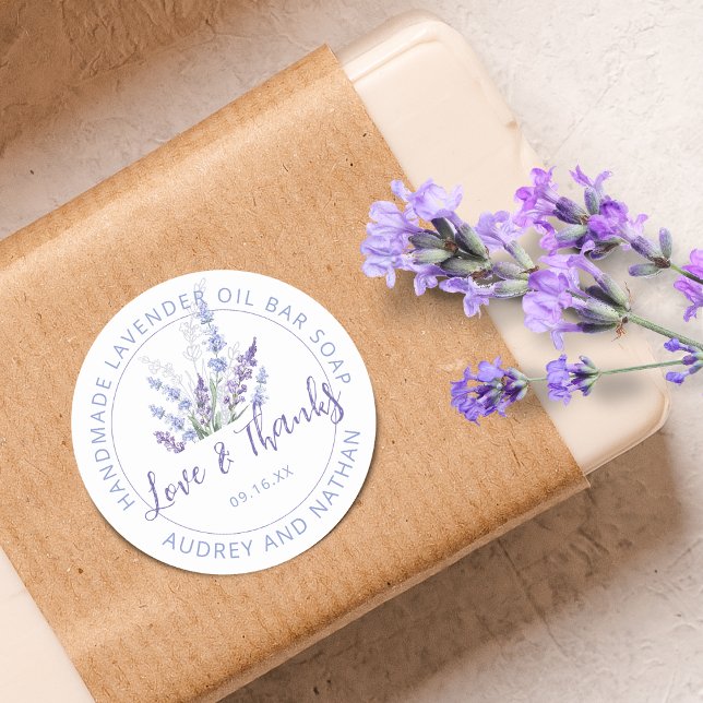 Lavender Blume Liebe Dank Gastgeschenk Hochzeit Runder Aufkleber (Lavender Flowers Love Thanks Wedding Favor Classic Round Sticker)