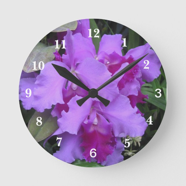 Lavender Catleya Orchids Runde Wanduhr (Vorderseite)