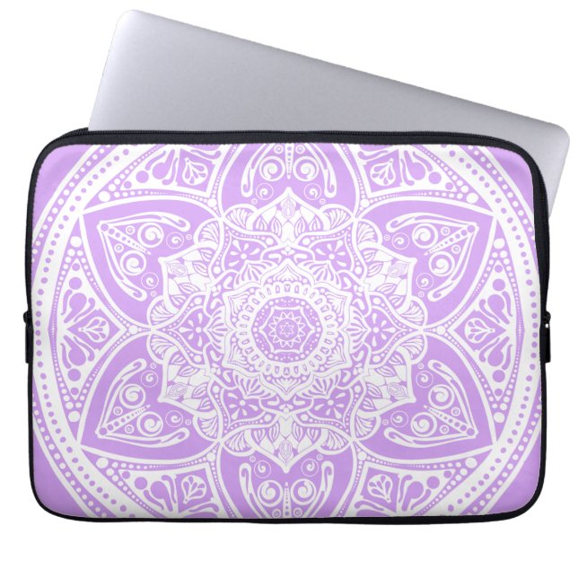 Lavender Mandala Laptopschutzhülle (Vorderseite)