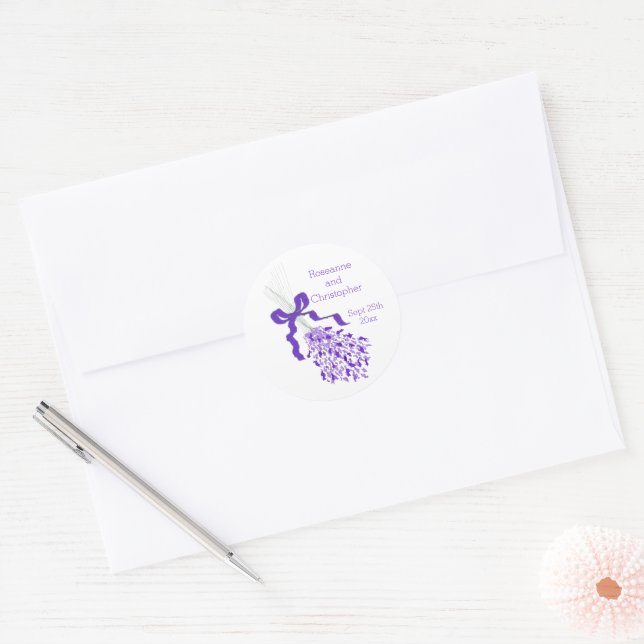 Lavender Wedding Runder Aufkleber (Umschlag)