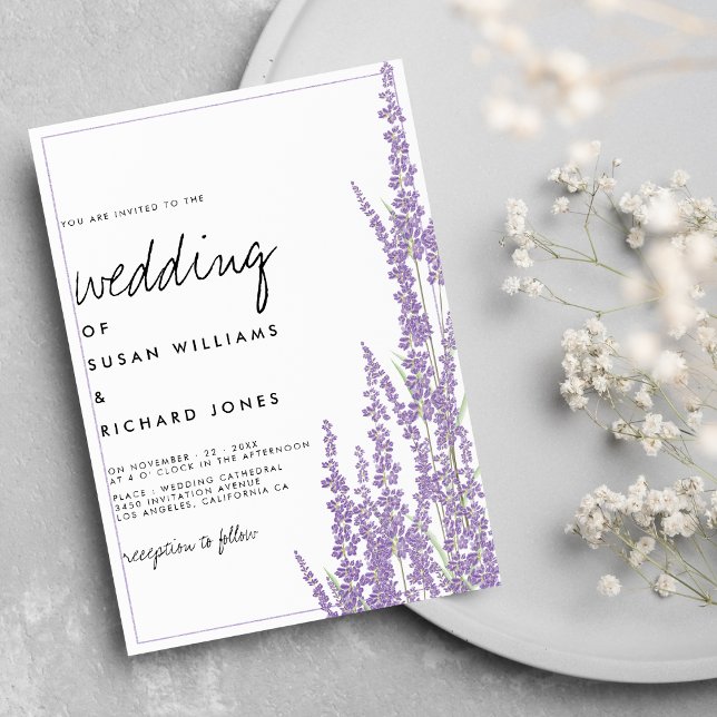 Lavender weißen handgeschriebenen Drehbuch Blumenh Einladung (Lavender white handwritten script floral wedding invitation )