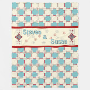 Layered Tile_Aqua, Elfenbein, Rot (Personalisiert) Fleecedecke