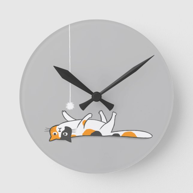 Lazy Calico Cat | Niedlich Kitty Cat Lover Runde Wanduhr (Vorderseite)