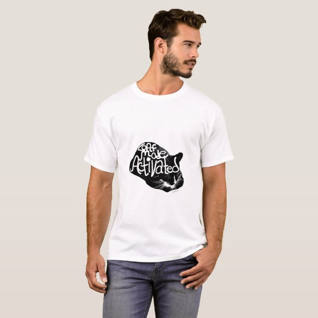 Lazy Days Relaxte Cat Mode T-Shirt (Vorne ganz)