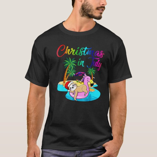 Lazy Sloth auf Flamingo Weihnachten im Juli T-Shirt (Vorderseite)