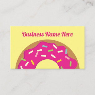 Le beignet rose arrose le modèle de carte de