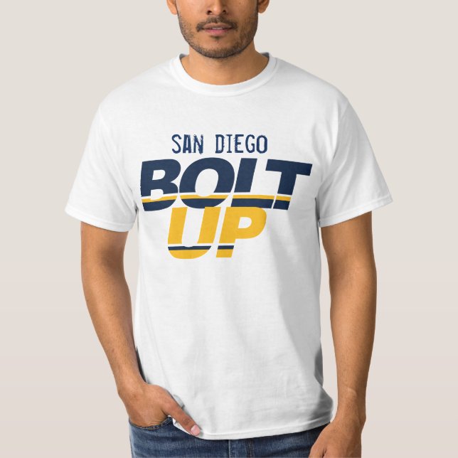 Le boulon des hommes vers le haut du T-shirt (Devant)