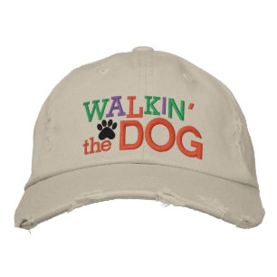 Le Casquette du chien marchant par SRF